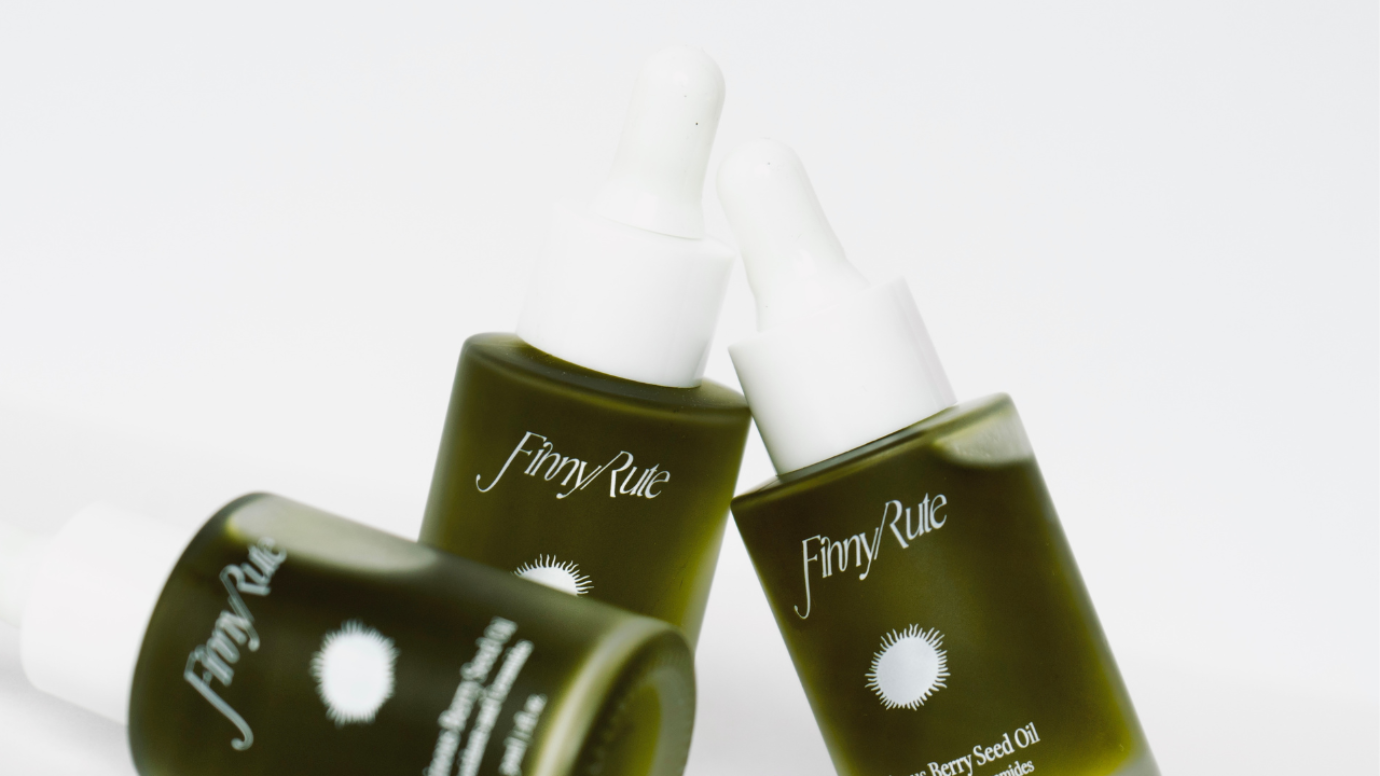Luminous Berry Seed Oil for AM Use