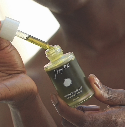 Luminous Berry Seed Oil w/ Antioxidants and Ceramides